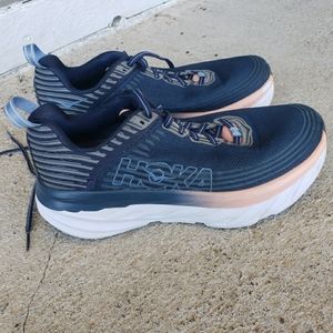 Hoka One One Bondi 6s